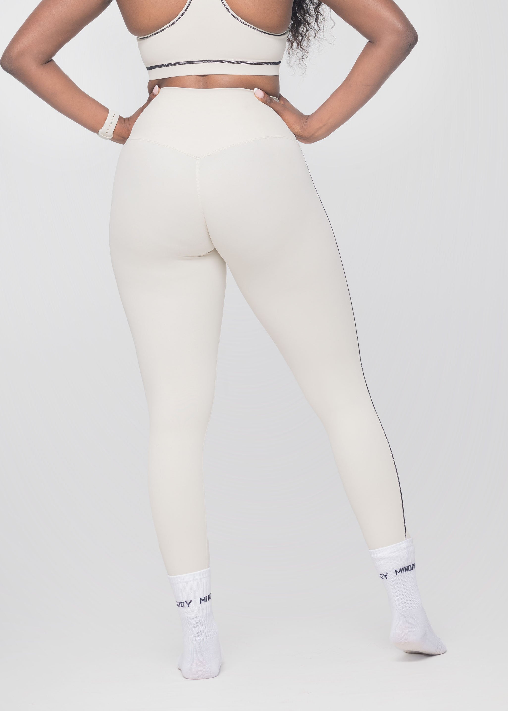 Nova Leggings (Mid Cut)